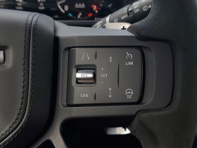 Certified 2024 Land Rover Defender 90 V8 AWD/4WD image 20