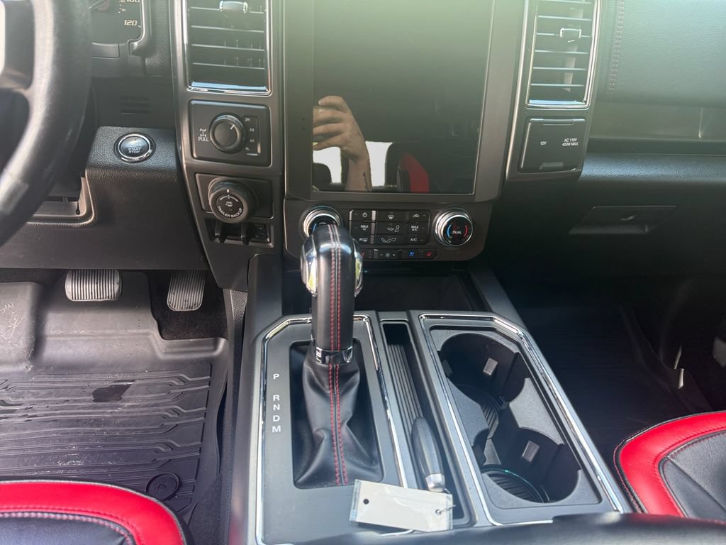Used 2018 Ford F150 Lariat w/ Equipment Group 502A Luxury AWD/4WD image 12