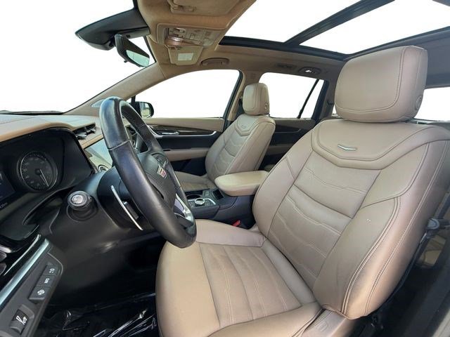 Used 2021 Cadillac XT6 Sport w/ Platinum Package AWD/4WD image 11