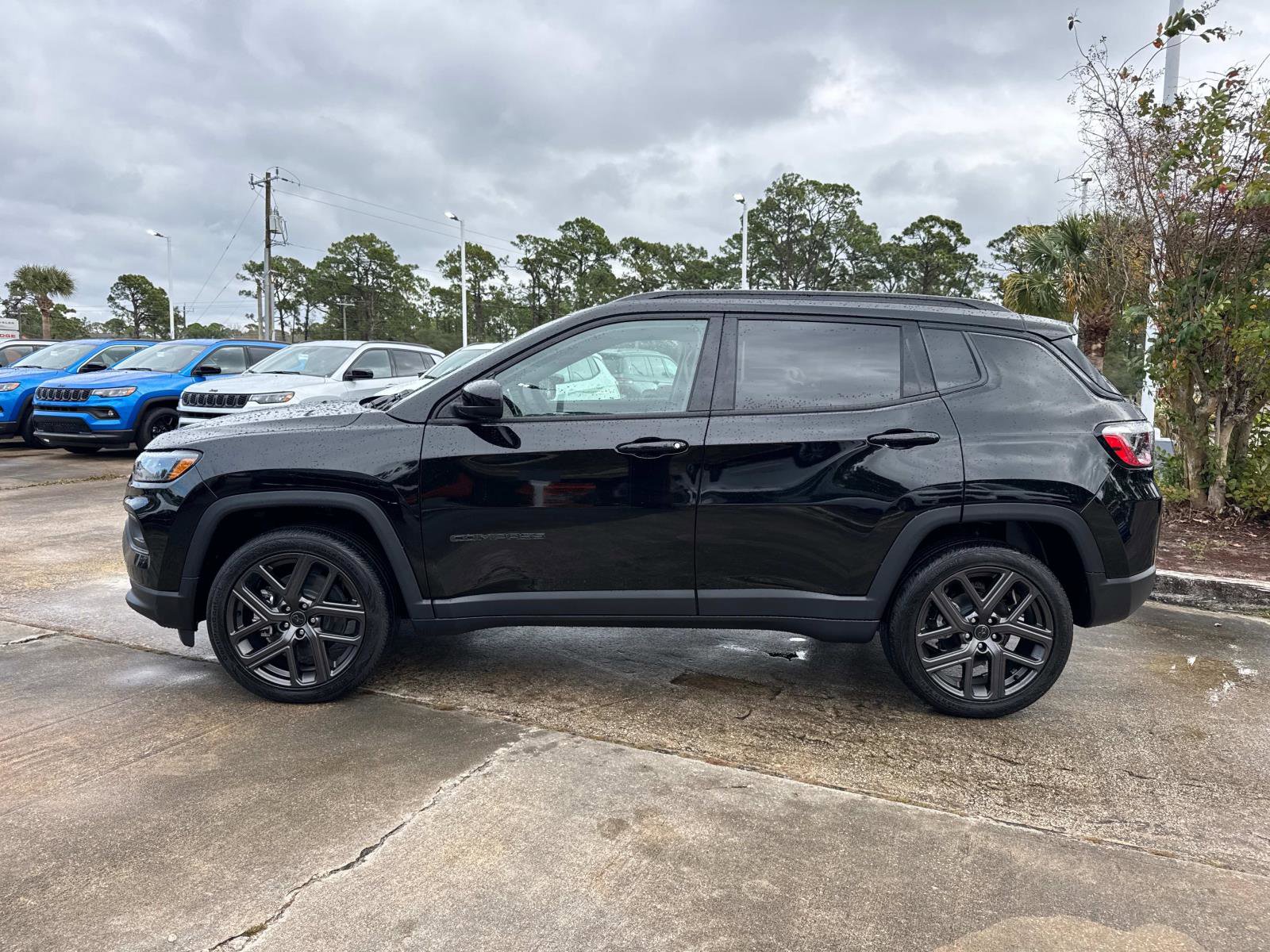 New 2026 Jeep Compass Latitude image 6