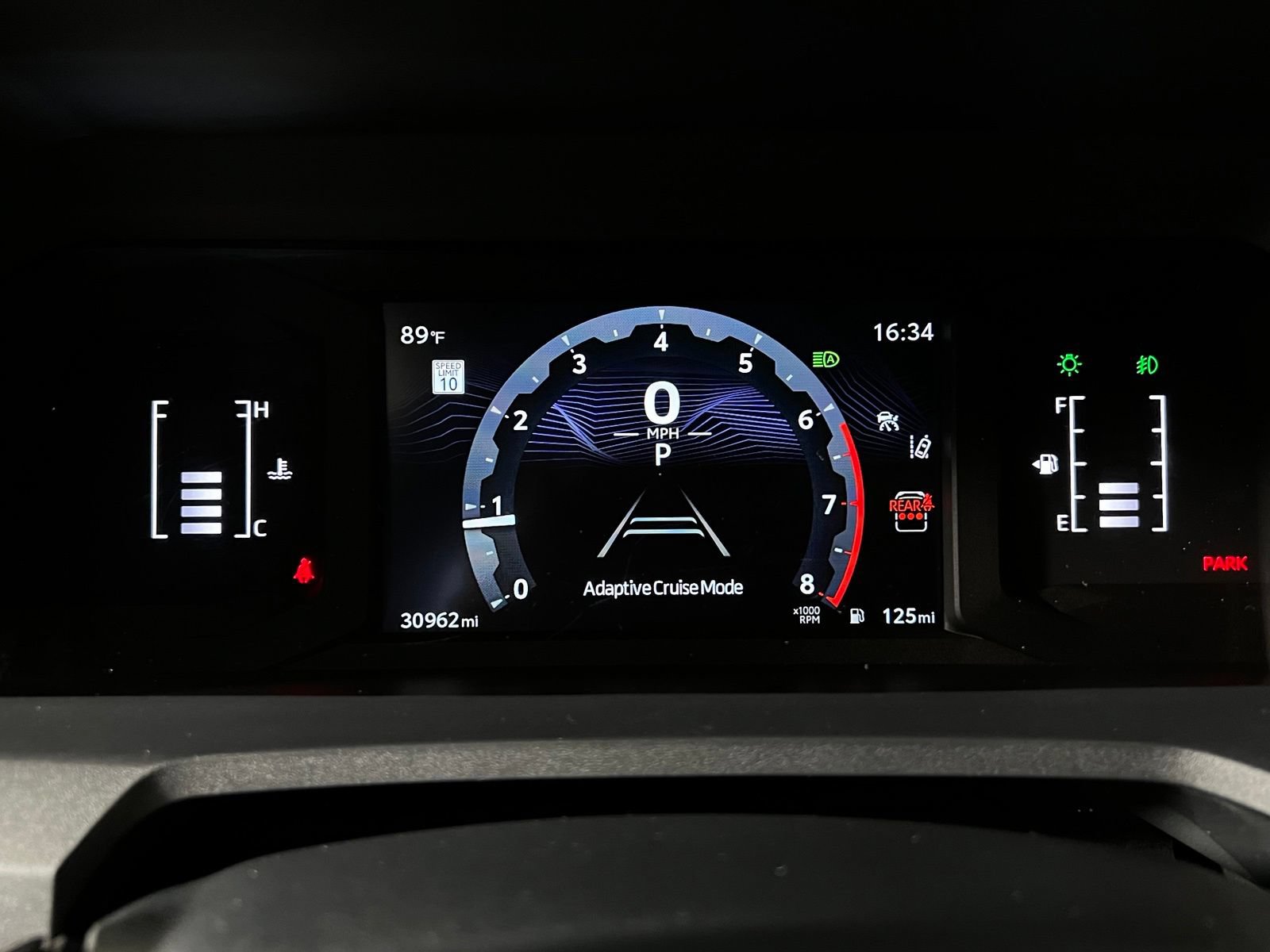 Certified 2025 Toyota 4Runner SR5 AWD/4WD image 15