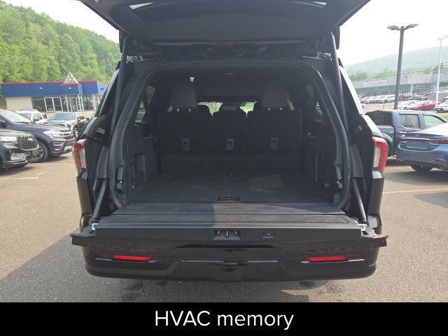 New 2027 Lincoln Navigator L Reserve w/ Jet Appearance Package AWD/4WD image 12