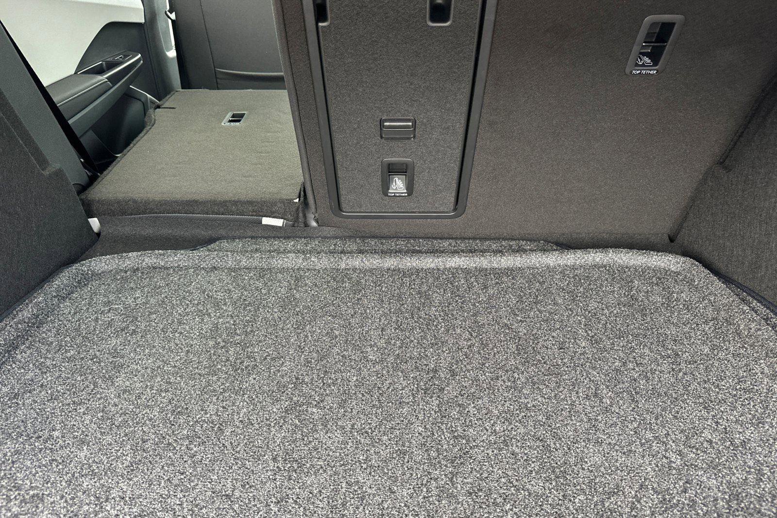 New 2026 Volkswagen Taos SEL image 14