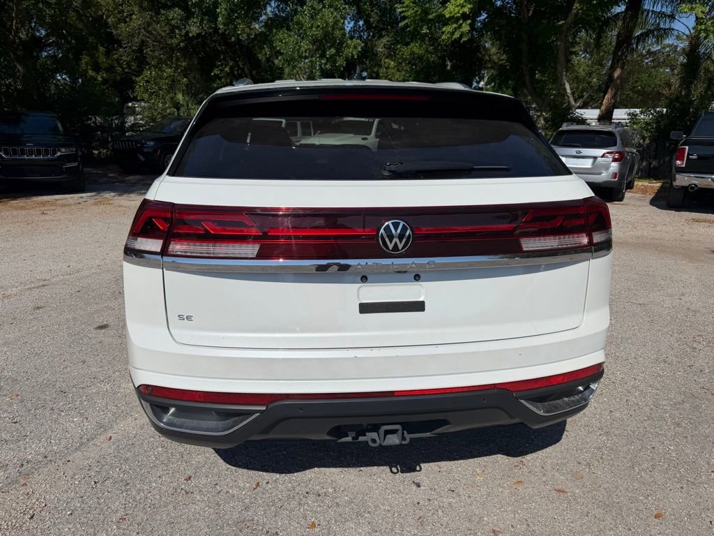 Used 2026 Volkswagen Atlas Cross Sport SE FWD image 5