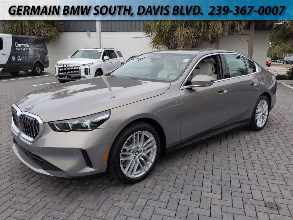 Certified 2024 BMW 530i 530i w/ Premium Package image 1