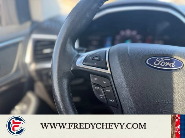 Used 2017 Ford Edge Titanium w/ Equipment Group 301A AWD/4WD image 13