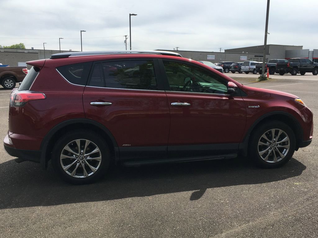 Used 2018 Toyota RAV4 Limited AWD/4WD image 7