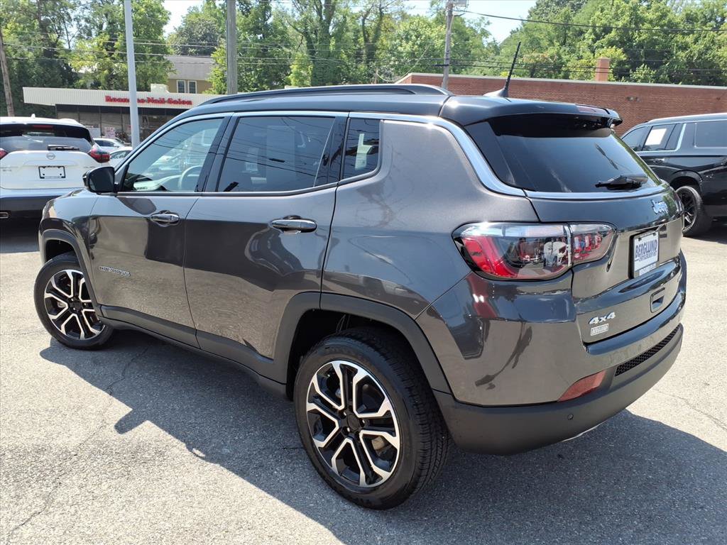 Used 2023 Jeep Compass Limited AWD/4WD image 6
