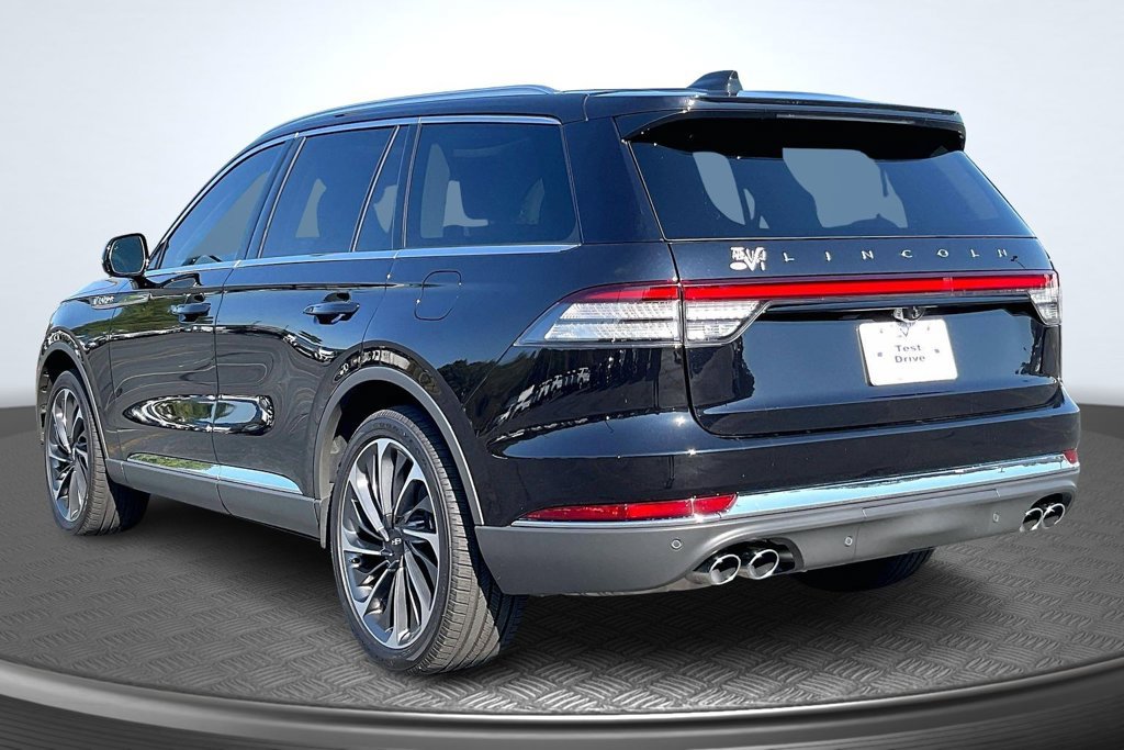 Used 2026 Lincoln Aviator Reserve w/ Luxury Package AWD/4WD image 5