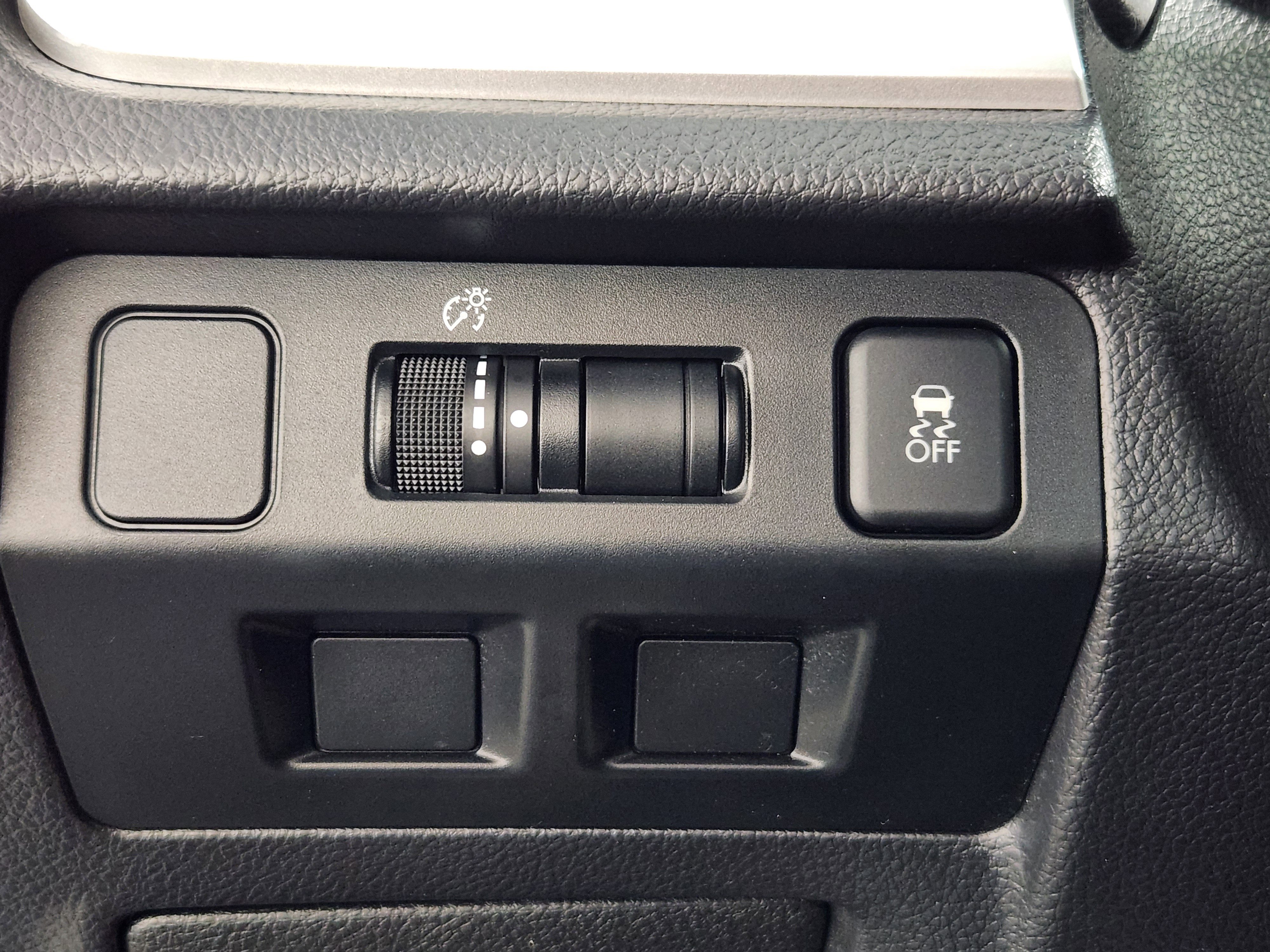 Used 2017 Subaru Crosstrek 2.0i Premium image 27