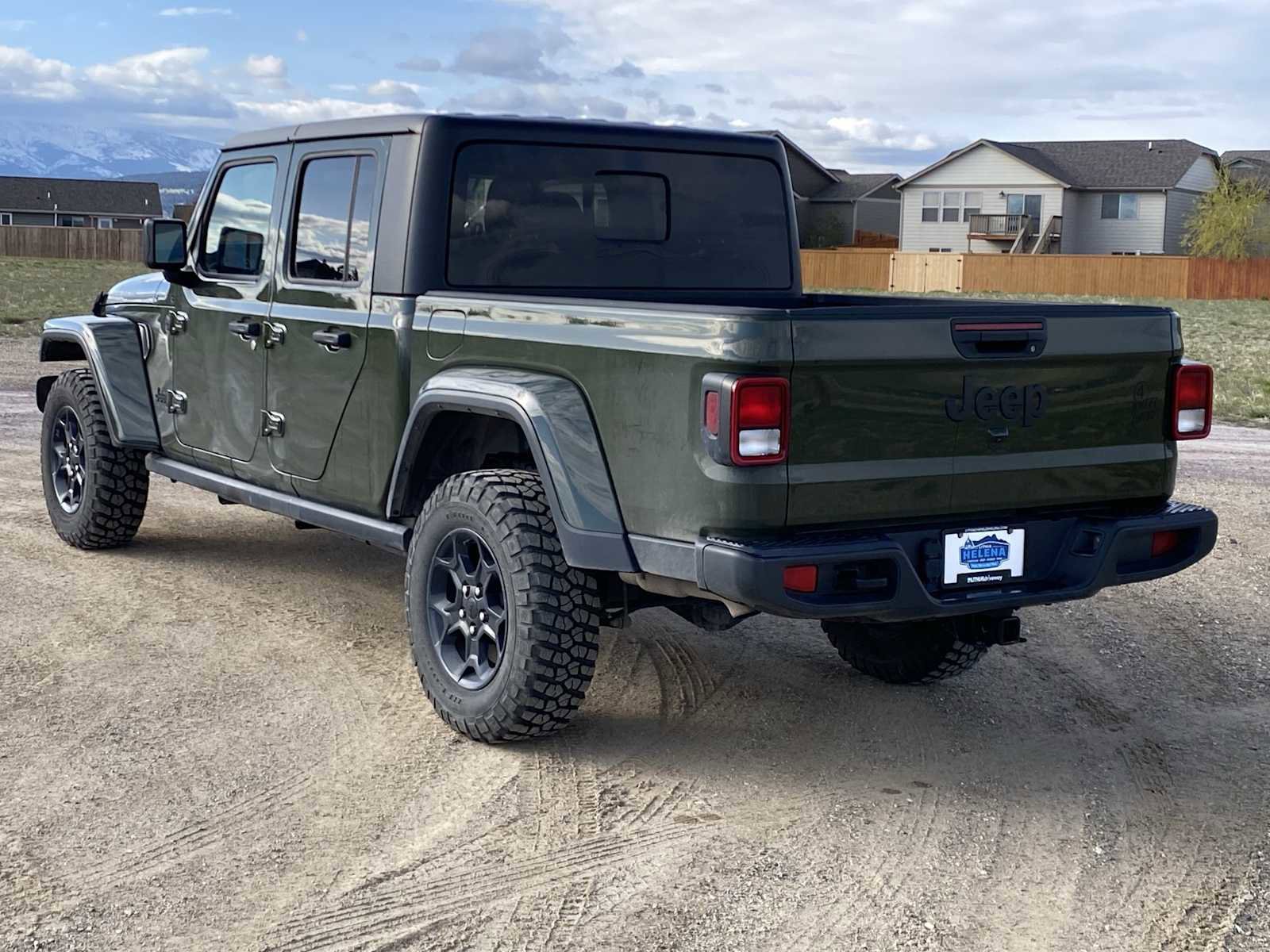 Used 2023 Jeep Gladiator Sport AWD/4WD image 12