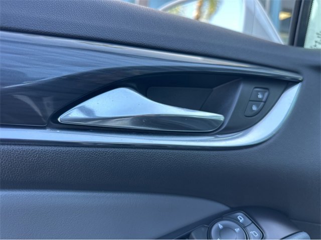 Used 2019 Buick Enclave Essence image 37