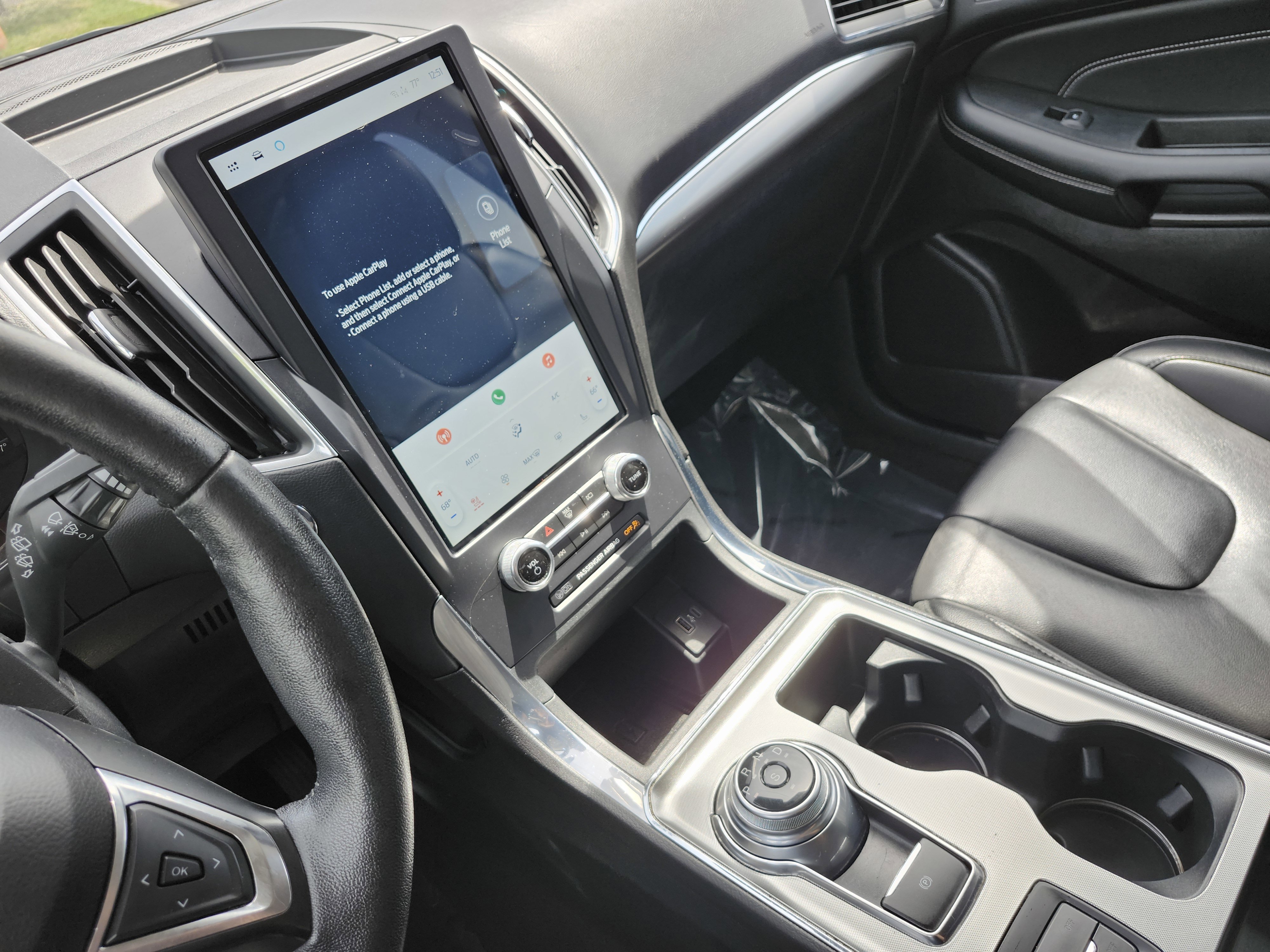 Used 2022 Ford Edge Titanium AWD/4WD image 32