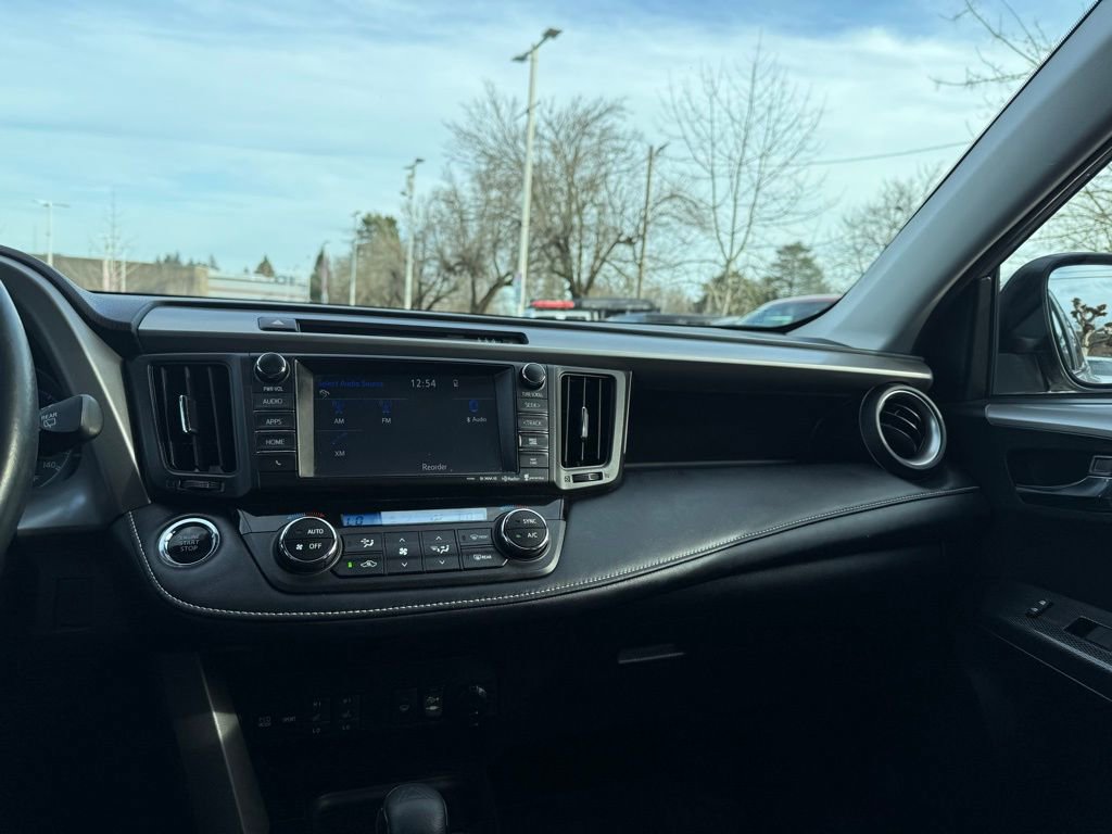 Used 2018 Toyota RAV4 Adventure image 26