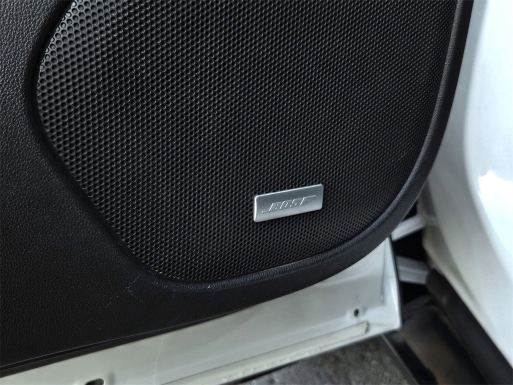 Used 2017 GMC Acadia SLT image 12