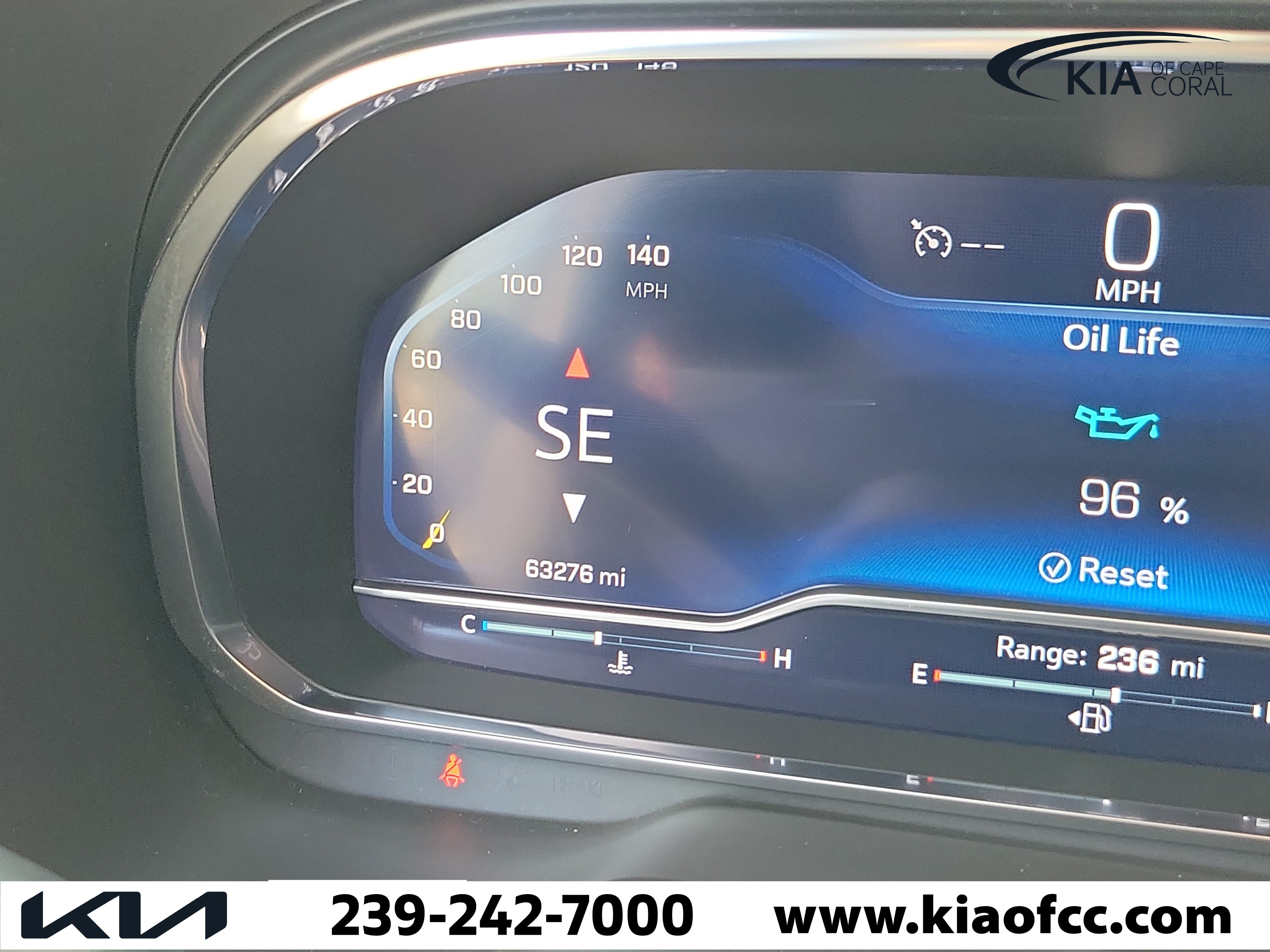 Used 2022 Chevrolet Suburban RST w/ Luxury Package AWD/4WD image 29