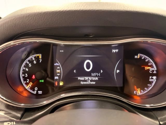 Used 2020 Jeep Grand Cherokee Limited AWD/4WD image 15