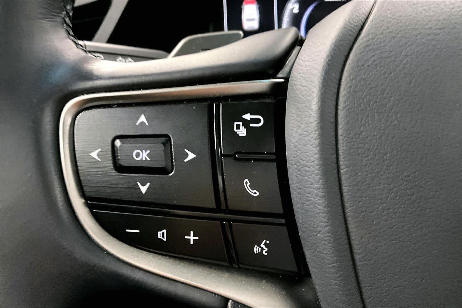 Used 2025 Lexus ES 350 w/ Accessory Package (Z2) FWD image 24