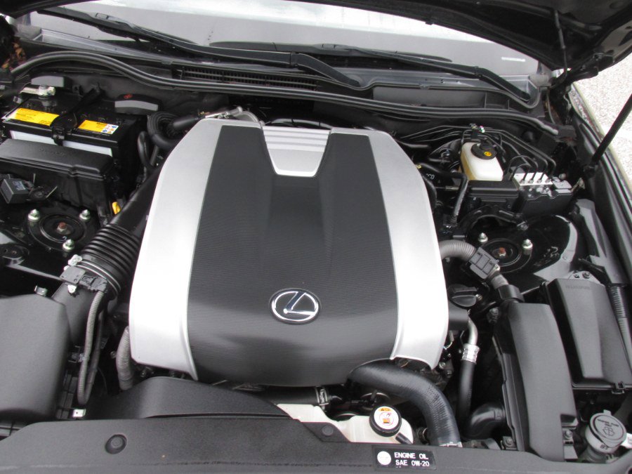 Used 2020 Lexus IS 300 AWD w/ Premium Package image 81
