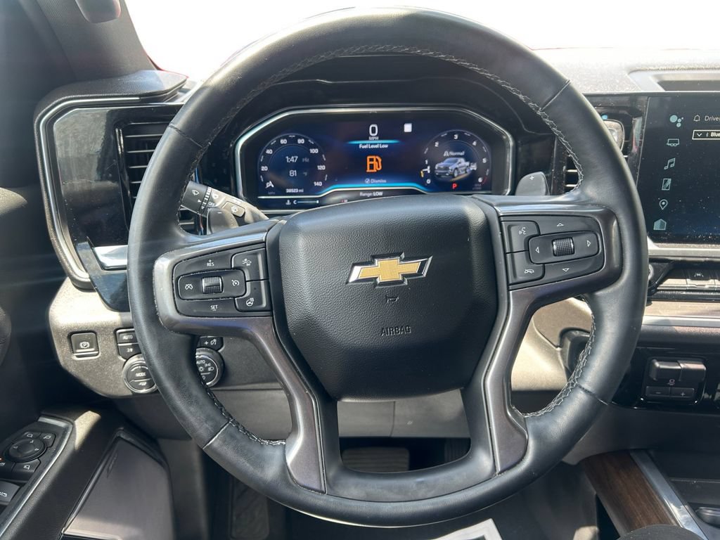 Used 2023 Chevrolet Silverado 1500 High Country AWD/4WD image 17