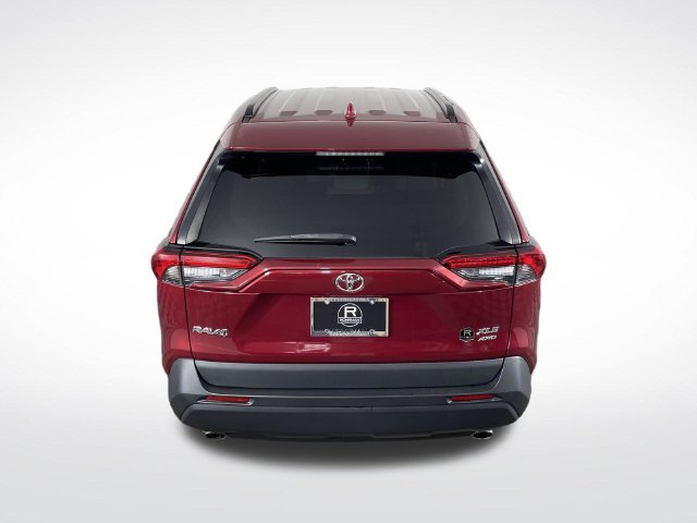 Used 2021 Toyota RAV4 XLE AWD/4WD image 36