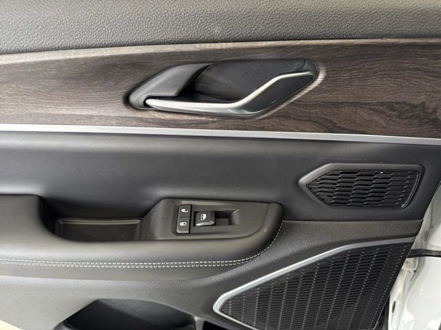New 2026 Jeep Grand Cherokee Limited AWD/4WD image 36