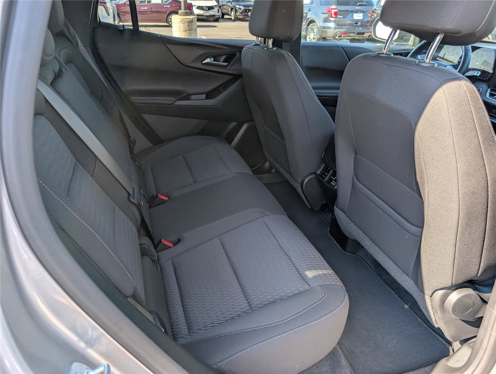 Used 2025 Chevrolet Equinox LT FWD image 11