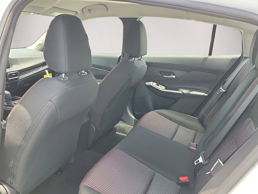 Used 2026 Nissan Sentra SR w/ Floor Mat Package FWD image 9