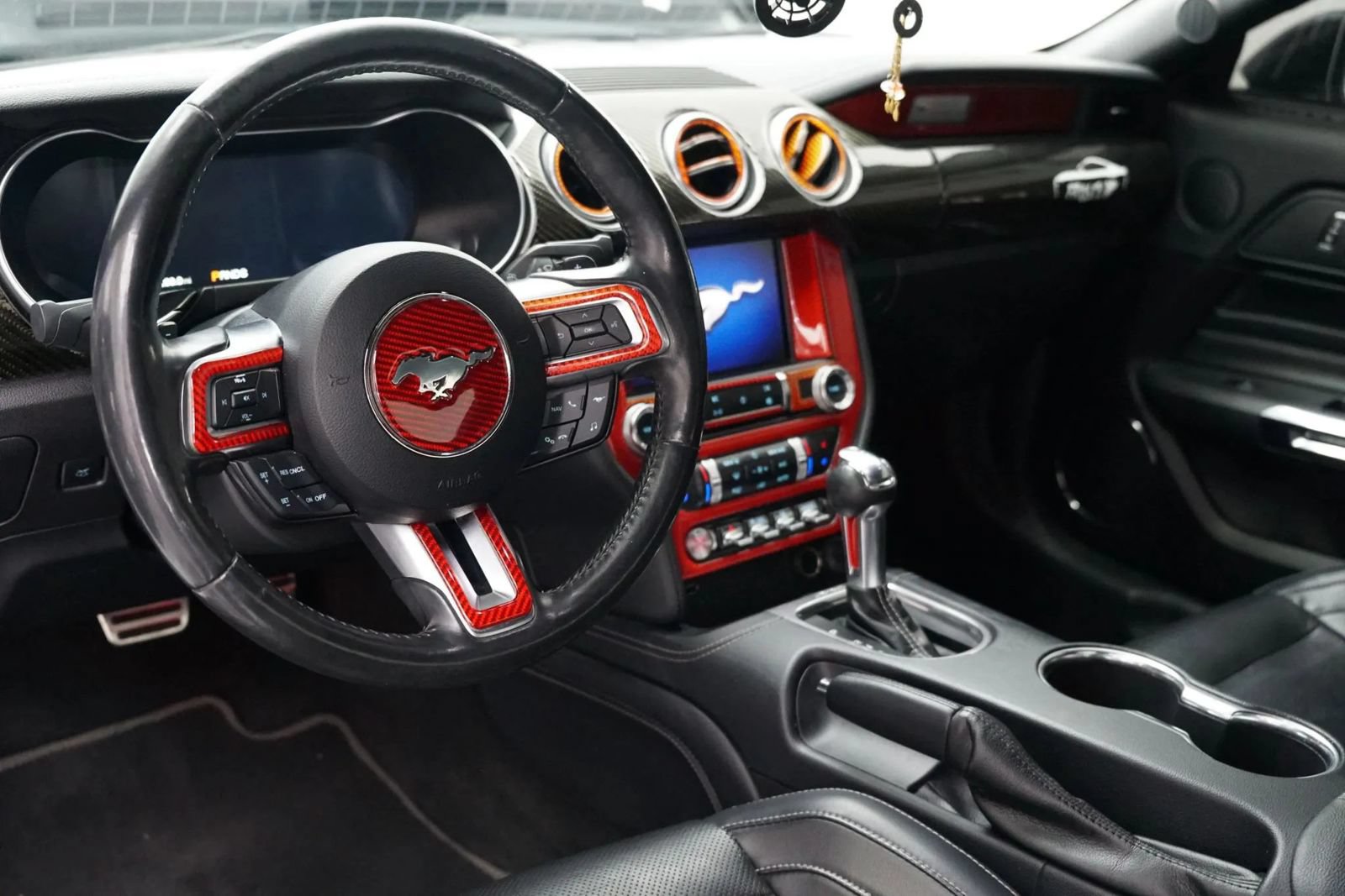 Used 2019 Ford Mustang GT Premium w/ Equipment Group 401A RWD image 38