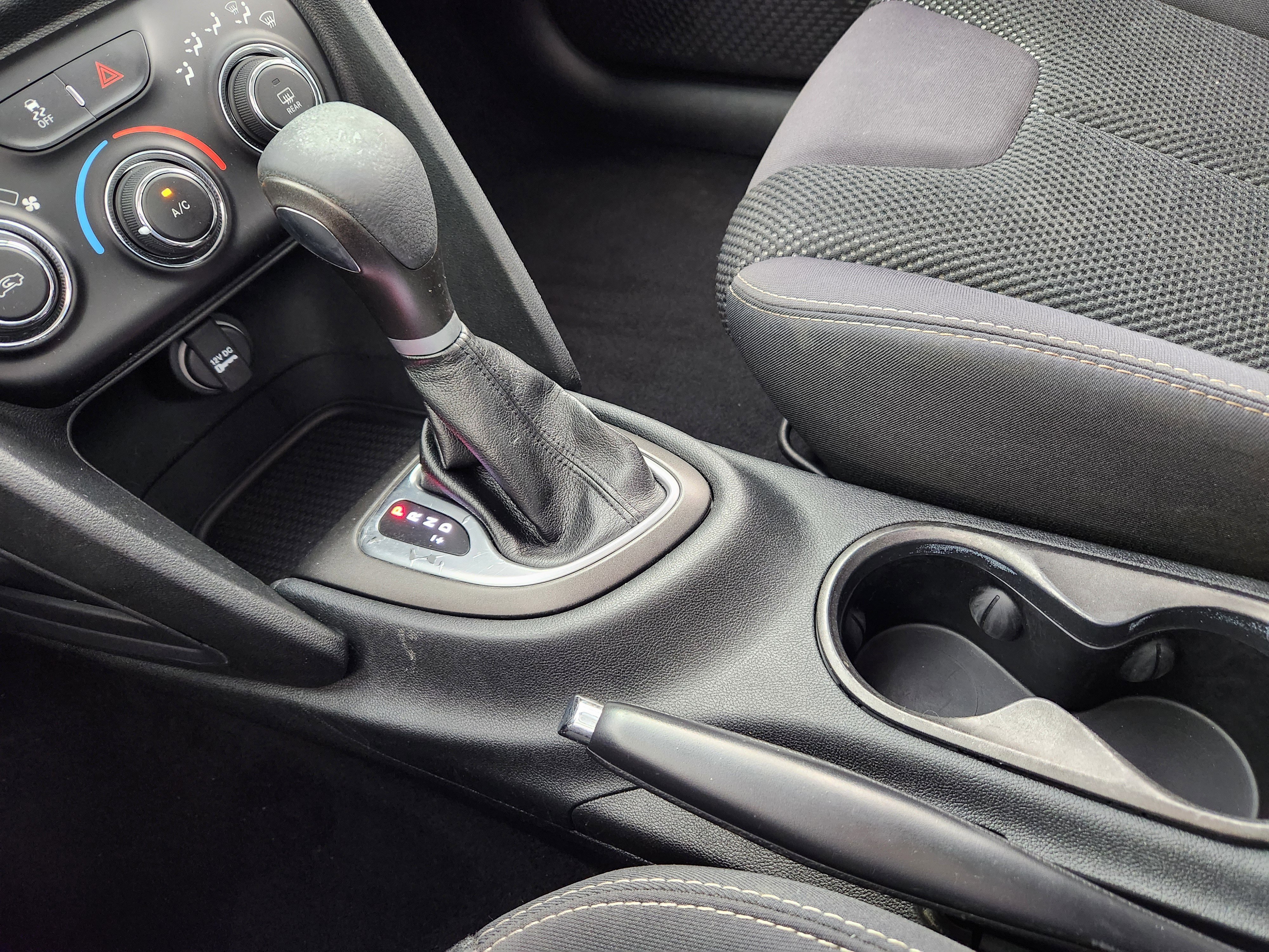 Used 2015 Dodge Dart SXT FWD image 24