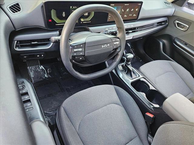 Used 2025 Kia K4 LXS image 10