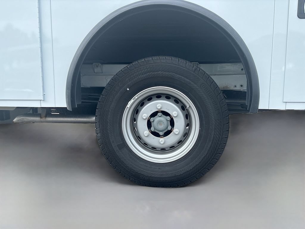 Used 2024 Mercedes-Benz Sprinter 3500 image 12