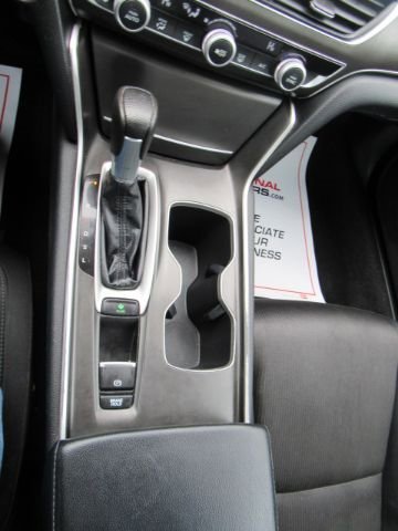 Used 2018 Honda Accord LX image 24
