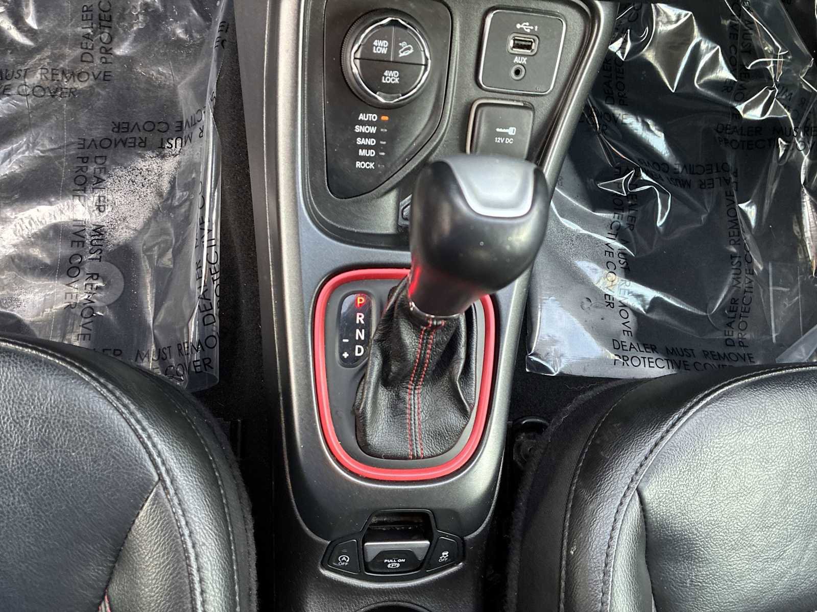 Used 2020 Jeep Compass Trailhawk AWD/4WD image 19