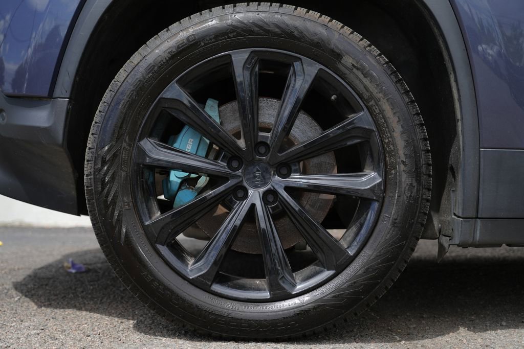 Used 2023 Fisker Ocean Extreme AWD/4WD image 9