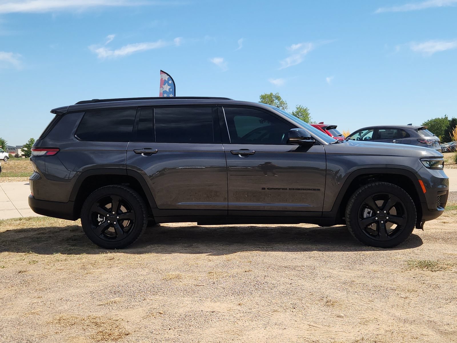 Used 2022 Jeep Grand Cherokee L Laredo AWD/4WD image 6