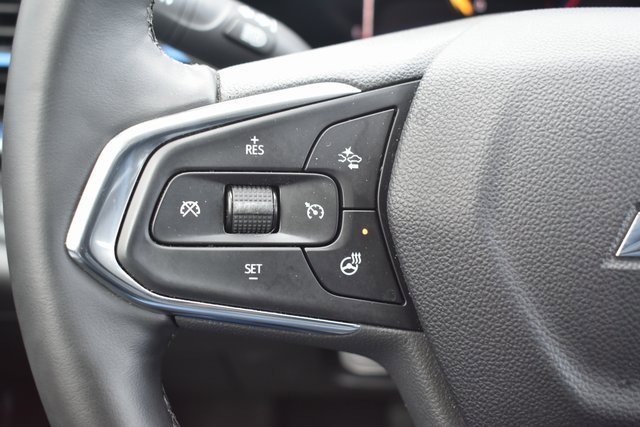 Used 2025 Chevrolet Trax LT w/ LT Convenience Package image 19