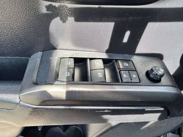 Used 2020 Toyota Tacoma TRD Off-Road AWD/4WD image 17