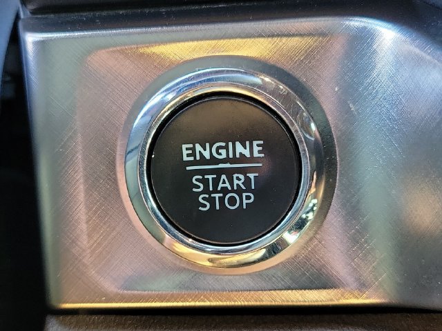 Certified 2024 Ford F350 King Ranch w/ FX4 Off-Road Package AWD/4WD image 31