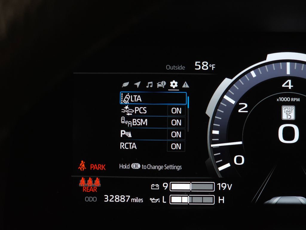Used 2024 Toyota Tundra Limited AWD/4WD image 23