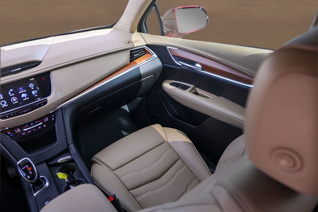Used 2019 Cadillac XT5 Platinum AWD/4WD image 25