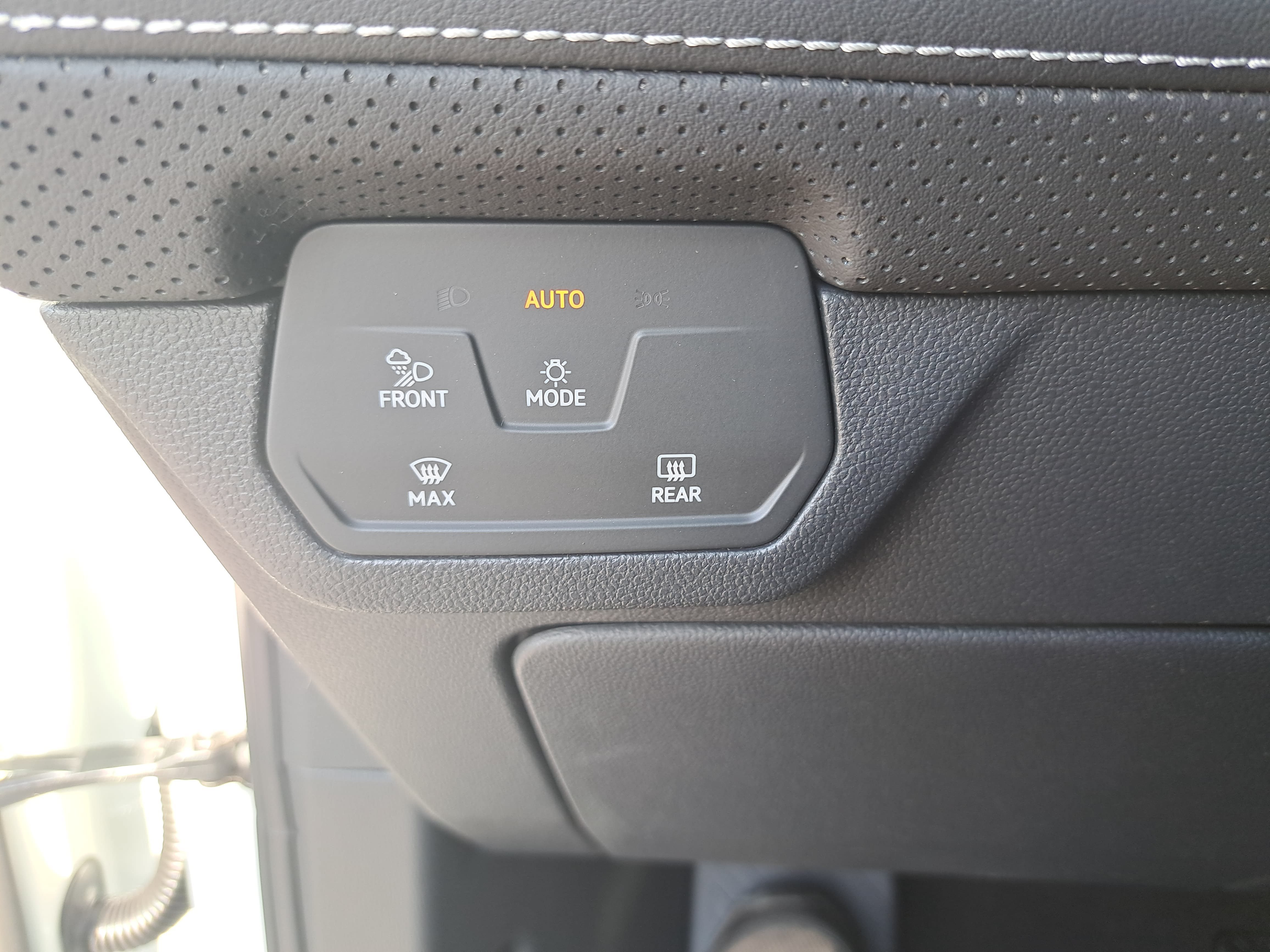 New 2026 Volkswagen Atlas SE AWD/4WD image 25