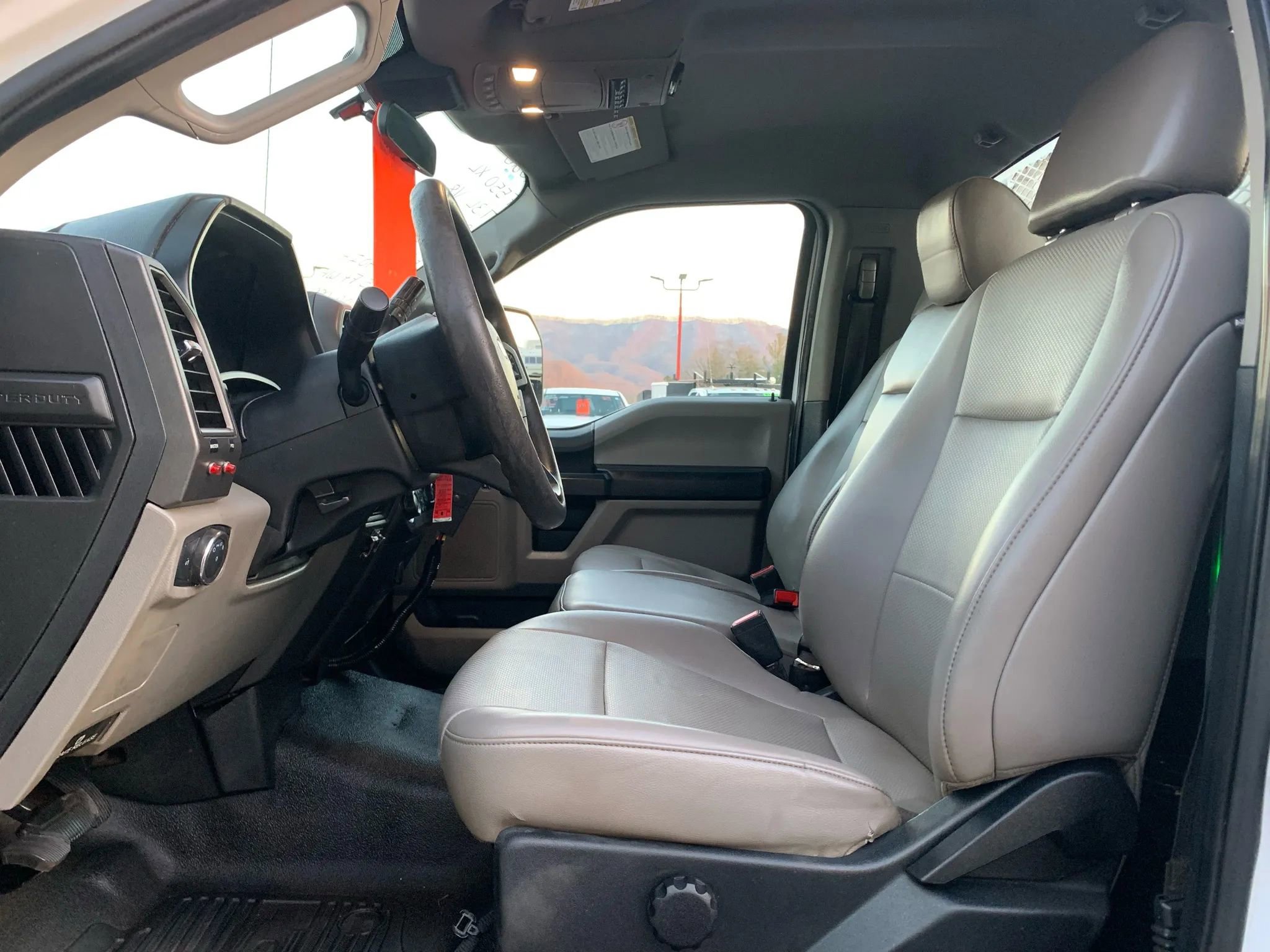 Used 2020 Ford F550 4x4 Regular Cab Super Duty w/ Power Equipment Group image 9
