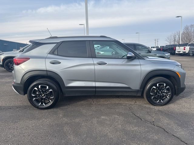 Used 2023 Chevrolet TrailBlazer LT w/ Convenience Package image 2