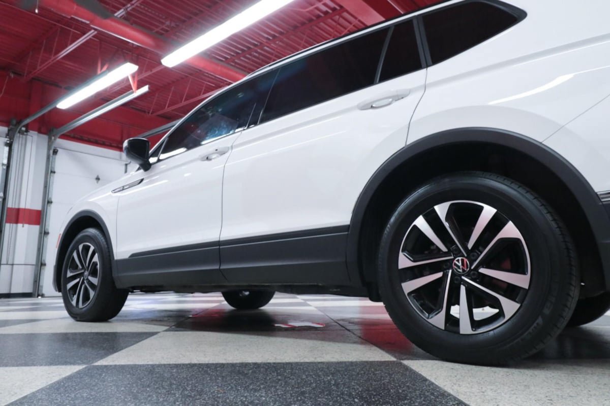 Used 2024 Volkswagen Tiguan S w/ MDO Package, Three-Row FWD image 30