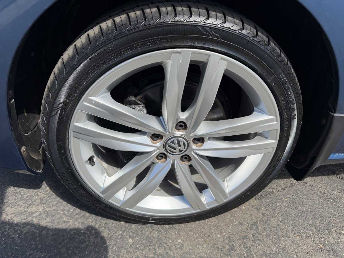 Used 2015 Volkswagen Golf SEL image 8