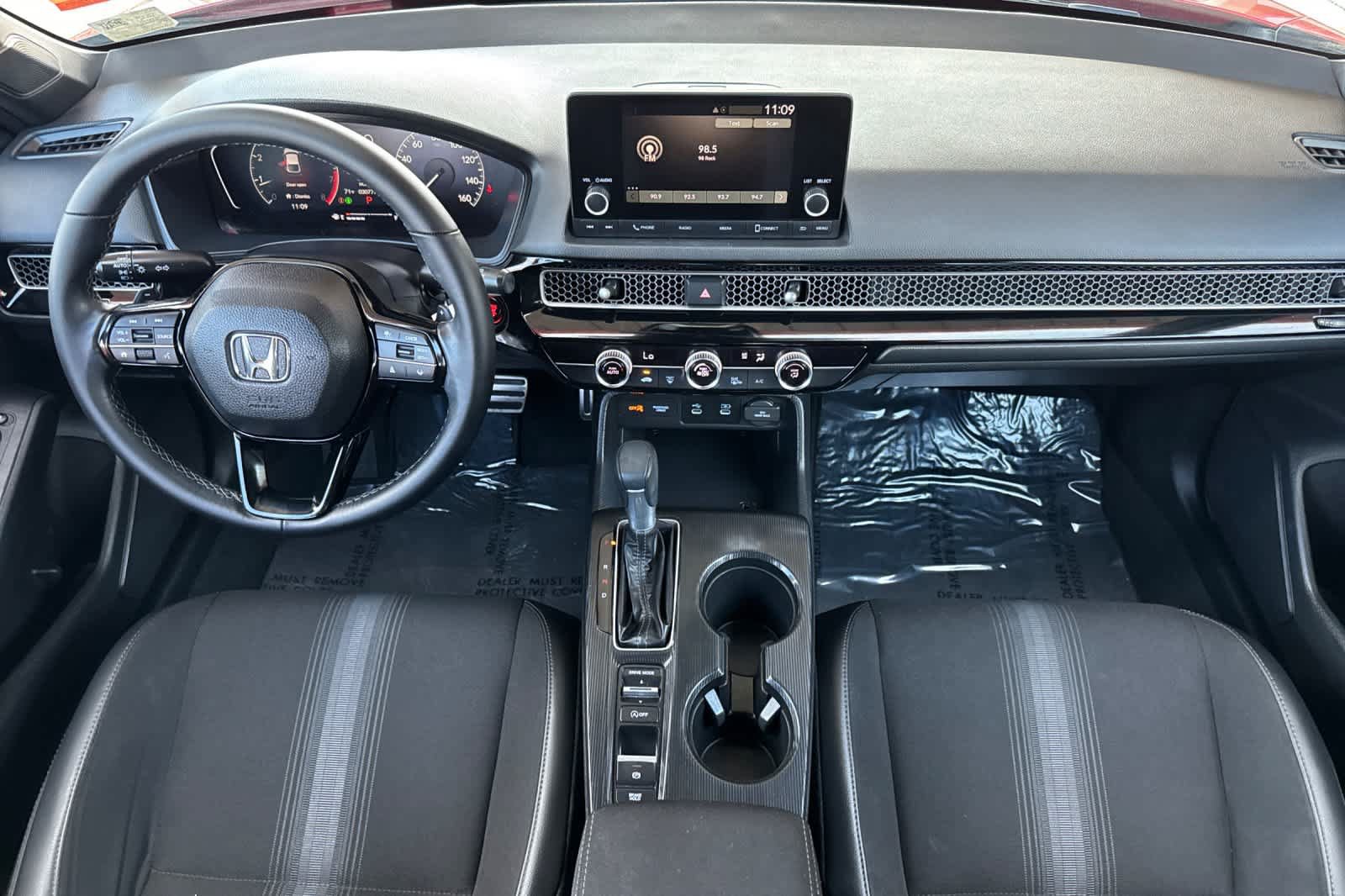 Used 2025 Honda Civic Sport image 3
