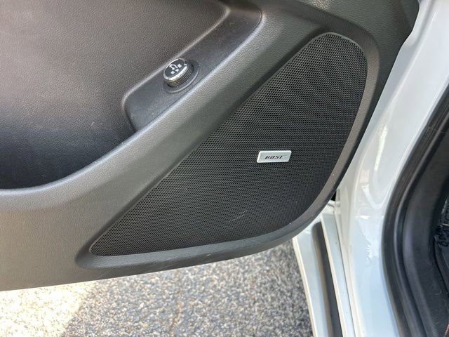 Used 2023 Chevrolet Traverse Premier image 14