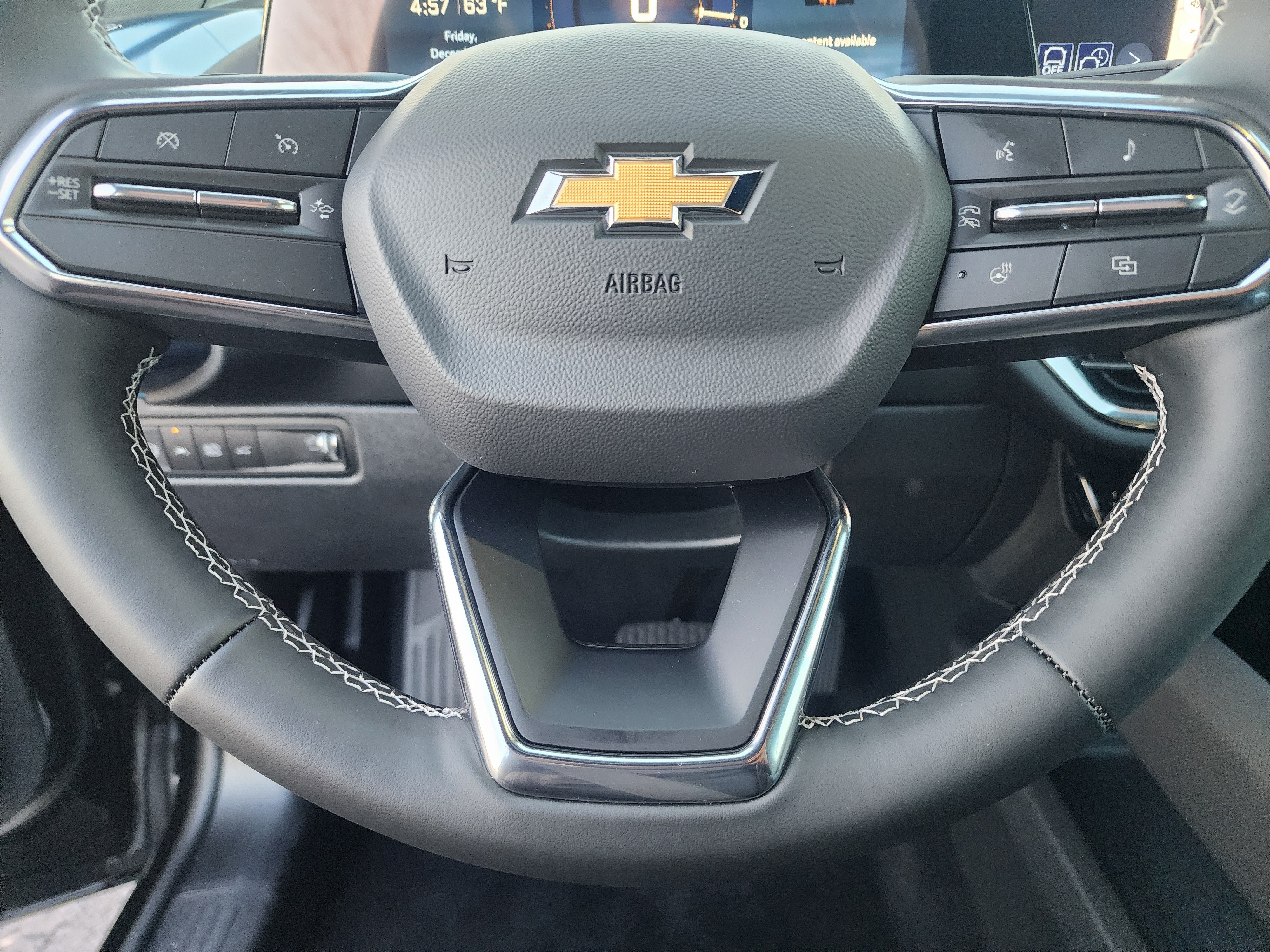 New 2026 Chevrolet Equinox EV LT AWD/4WD image 27