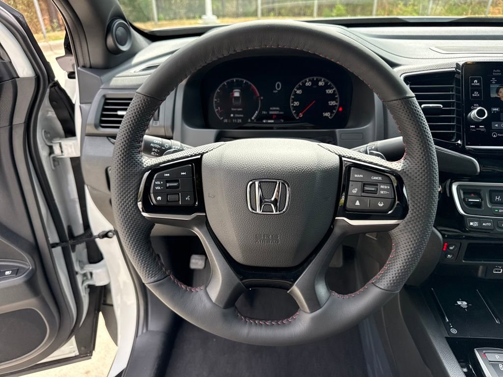 New 2026 Honda Ridgeline Black Edition image 16